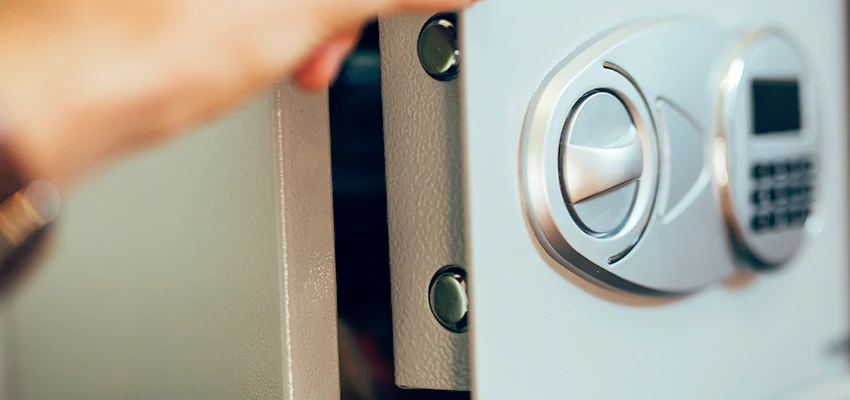 Fingerprint Safe Openers in Fountain Valley, CA