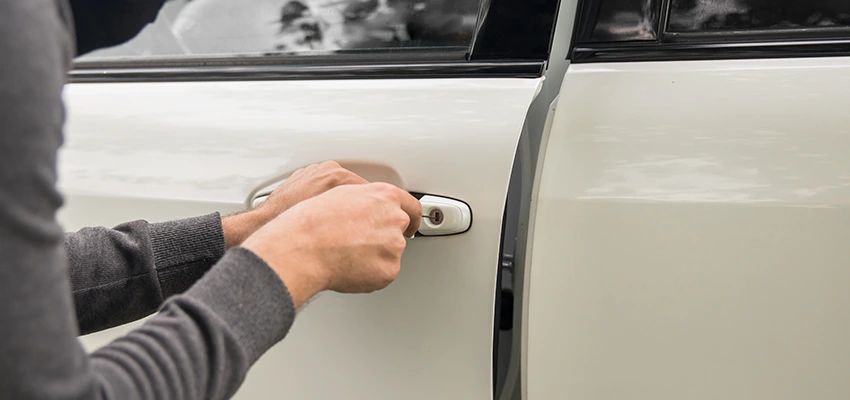 Unlock Car Door Service in Fountain Valley, CA